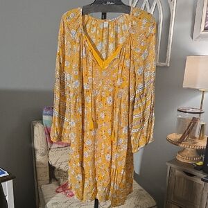 Old Navy Yellow Floral Dress